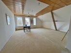 Großzügige, modernisierte Wohnung im alten Bauernhaus - Wohn- und Esszimmer