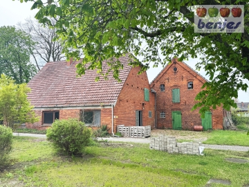 Ideal für Hobbytierhalter und Naturfreunde auf 14.000 m² Grundstück – etwas ganz Besonderes!, 28844 Weyhe / Melchiorshausen, Bauernhaus