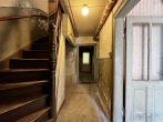 Charakterhaus mit Sanierungspotenzial! - Treppe und Flur Kellergeschoss