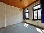 Charakterhaus mit Sanierungspotenzial! - Schlafzimmer 1