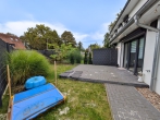 Großzügig und modern mit eigenem Garten im KfW-Effizienzhaus 40+ EE - Terrasse