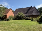 Rückzugsort im Grünen: Stilvolles Bauernhaus wartet auf Ihre kreativen Ideen! - Sonne am Nachmittag