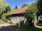 Rückzugsort im Grünen: Stilvolles Bauernhaus wartet auf Ihre kreativen Ideen! - Scheune als Nebengebäude