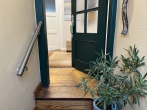 Ankommen. Durchatmen. Zuhause sein. – Liebevoll modernisiertes Reihenhaus! - Eintritt zur Diele