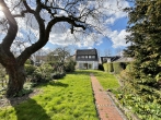 Mehrgenerationenhaus mit großem Garten und Garage! - rückwärtiger Blick Richtung Haus 2