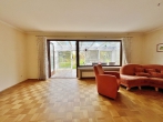Mehrgenerationenhaus mit großem Garten und Garage! - Wohnzimmer Haus 2