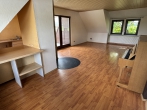 Fernab vom Trubel - Wohnhaus mit Einliegerwohnung in absoluter Alleinlage! - großzügiger Wohn- und Essbereich im Dachgeschoss
