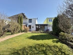 Gepflegtes Reihenhaus mit Garten in ruhiger Lage - Hintere Hausansicht