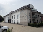 Exklusive Dachgeschosswohnung in zentraler Lage zu verkaufen - Auffahrt