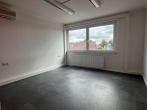 Großzügige Vier-Zimmer-Wohnung in zentraler Lage von Stuhr-Moordeich! - Schlafzimmer 2