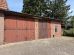 Wohnhaus am Ortsrand mit Platz, Natur und Möglichkeiten - perfekt für handwerklich geschickte Familien - Hofraum