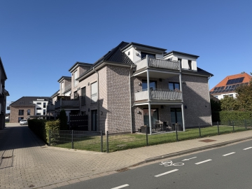Modernes Wohnen in zentraler Lage – 3 Zimmer mit Balkon, 27211 Bassum, Etagenwohnung