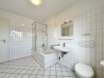 Stilvolles Zuhause mit Blick über die Dächer von Schwachhausen! - Badezimmer