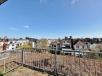 Stilvolles Zuhause mit Blick über die Dächer von Schwachhausen! - Balkon mit Blick über die Dächer Schwachhausens