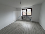 Renovierte 2 Zimmer-Wohnung im 2. Obergeschoss - Schlafraum