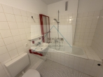 Renovierte 2 Zimmer-Wohnung im 2. Obergeschoss - Bad