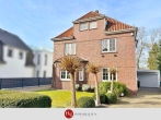 Altbau-Villa mit drei Wohneinheiten im Herzen von Delmenhorst! - H & T Immobilien – Haus kaufen in Delmenhorst