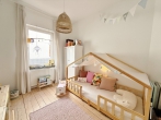 Altbau-Villa mit drei Wohneinheiten im Herzen von Delmenhorst! - EG-Wohnung – Kinderzimmer
