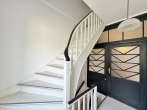 Altbau-Villa mit drei Wohneinheiten im Herzen von Delmenhorst! - Treppenhaus I. OG und DG