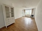 Wohnkomfort auf 4 Zimmern mit Loggia in Huchting - Wohnbereich