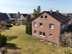 Solide Geldanlage: Zweifamilienhaus ca. 10 km nordwestlich von Nienburg - Großer Garten