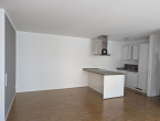 Moderne Architektur in der Neustadt – 3-Zimmer-ETW, Balkon und barrierefrei - Küche und Essbereich