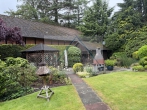 Zweifamilienhaus mit Gewerbefläche zu verkaufen - parkähnlicher Garten