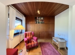Ein Haus mit Charakter und weitläufigem Garten! - Lesezimmer