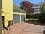 Randlage Bremer Neustadt – modernisiertes Haus mit Sonnenterrassen! - Hof mit Zugang zu den Garagen
