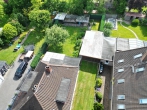 Bungalow mit besonderem Charme und idyllischem Garten in zentrumsnaher Lage - Luftaufnahme Garten