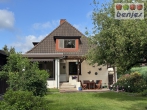 Bungalow mit besonderem Charme und idyllischem Garten in zentrumsnaher Lage - Bungalow in Hoya