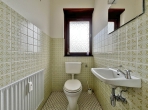 Zweifamilienhaus mit großem Naturgrundstück - Gäste-WC